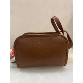 کیف دوشی زنانه چرم شایلی نوین چرم مدل LHB4959 – رنگ عسلی