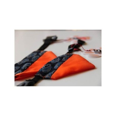 دستمال گردن قرمز با طرح نوار مشکی پرس کالا